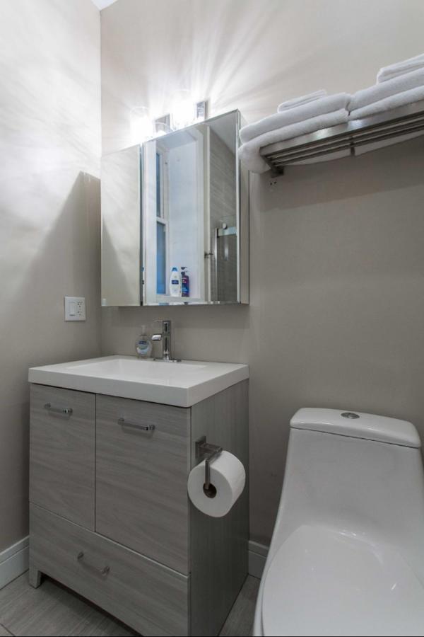 The Double Play - 1 Min Walk To Wrigley! Spacious 2Br - Perfect For Cubs Fans! Chicago Eksteriør bilde