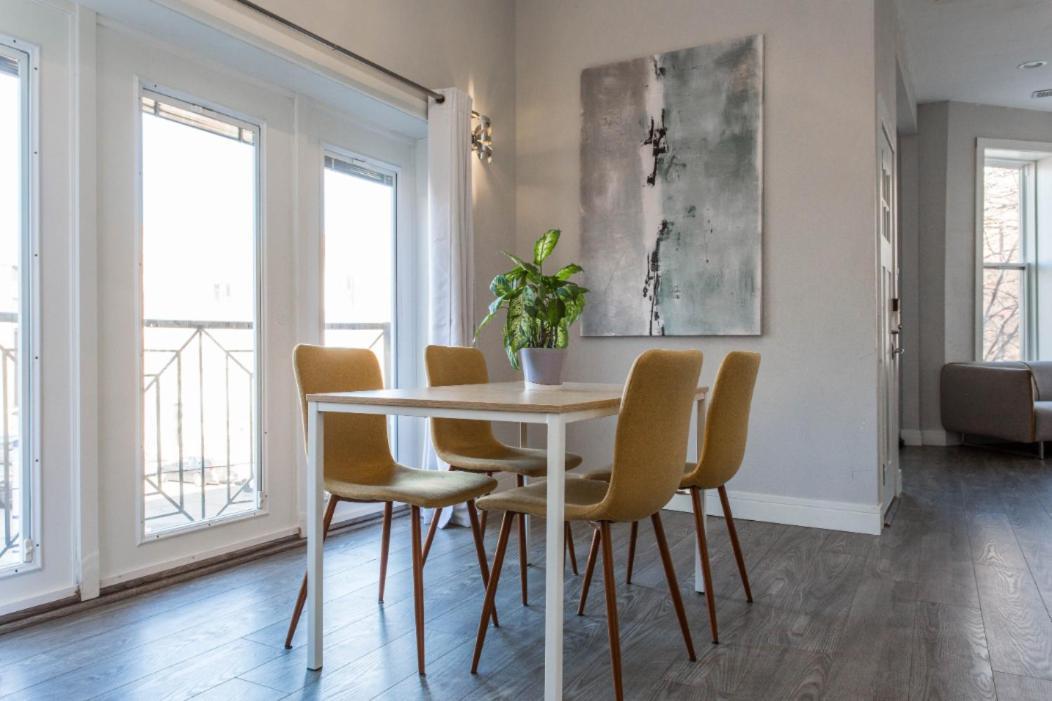The Double Play - 1 Min Walk To Wrigley! Spacious 2Br - Perfect For Cubs Fans! Chicago Eksteriør bilde