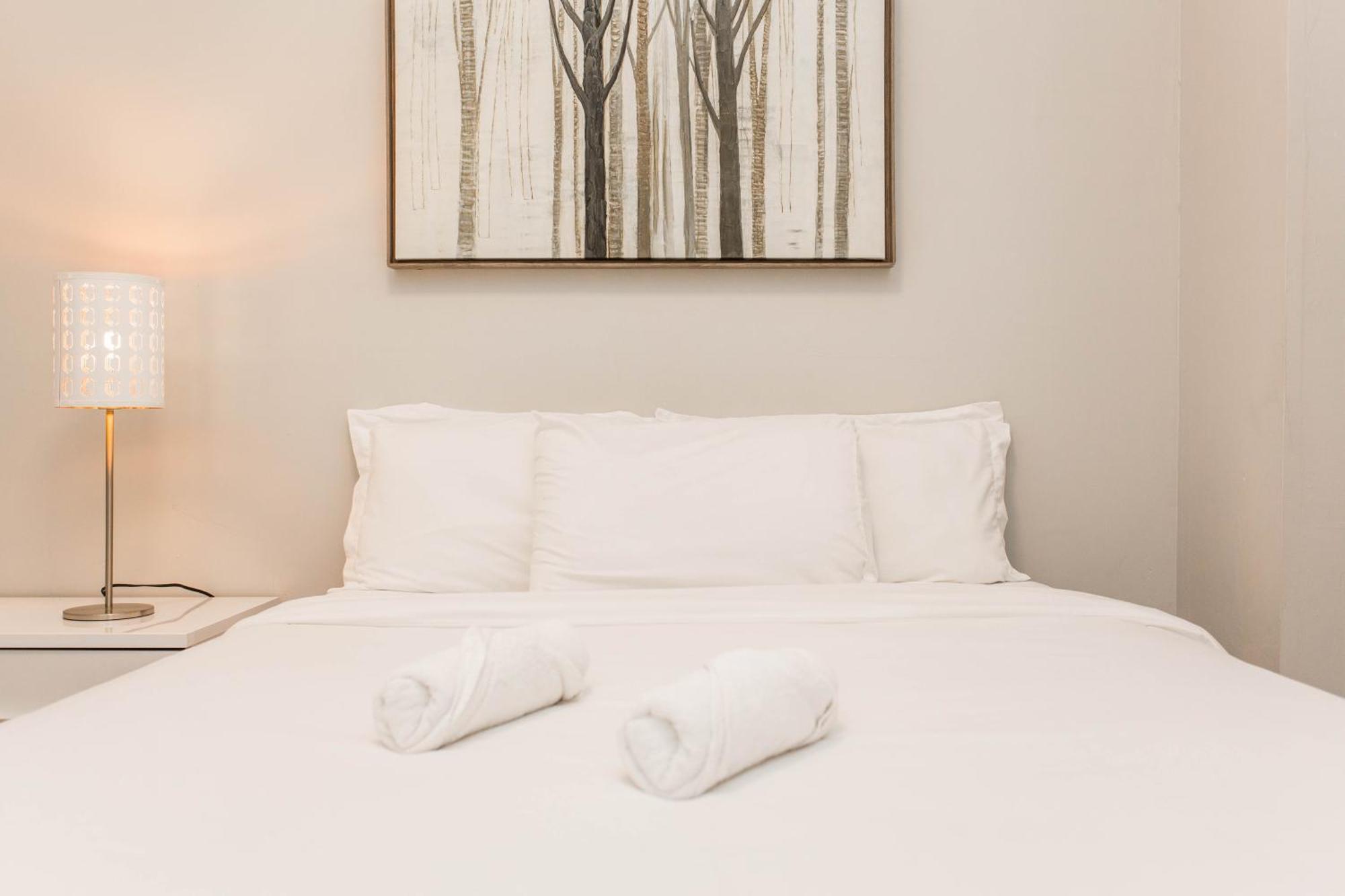 The Double Play - 1 Min Walk To Wrigley! Spacious 2Br - Perfect For Cubs Fans! Chicago Eksteriør bilde